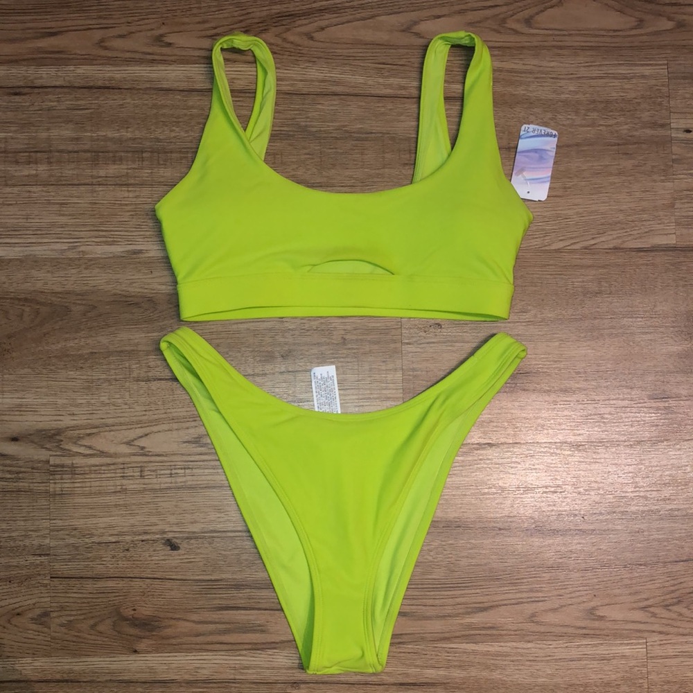 NEW!! F21 Lime Green Cutout Bikini 👙 Top and Bottoms
